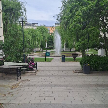 Stockholm – Fährpassage Stadtführung Stockholm. Beliebteste Attraktionen: die Altstadt Gamla Stan mit ihren engen Gassen, das Königliche...